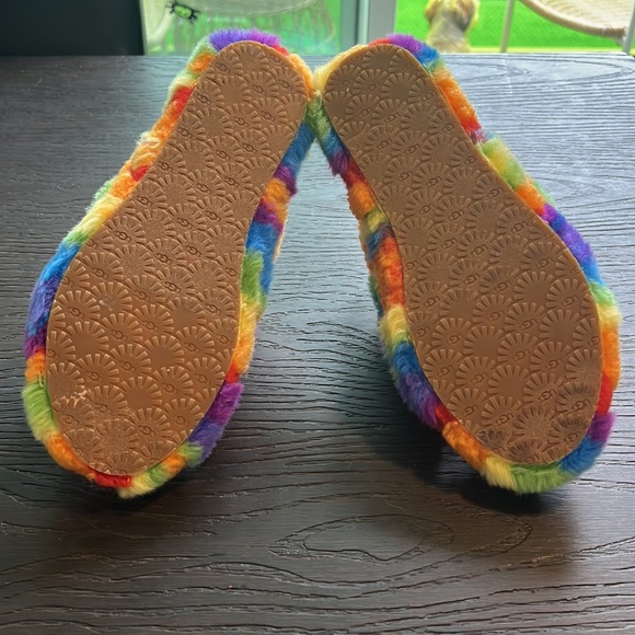 UGG Fluff Yeah Slide Cali Collage - Picture 6 of 6